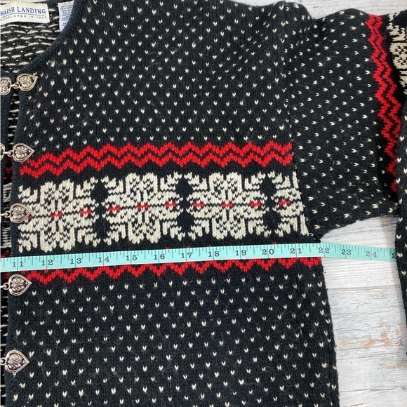 Vintage Women’s Marsh Landing Black Red White‎ Fair Isle Sweater Cardigan Large - Picture 9 of 12